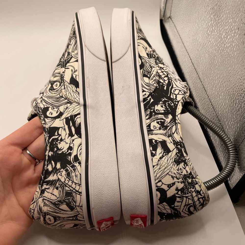Vans X Marvel Comics era women’s sneakers size 8.5 - Picture 7 of 9